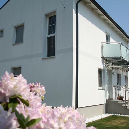 Gaestehaus Karassowitsch 루스트 외부 사진
